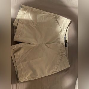 Lee Khaki Shorts